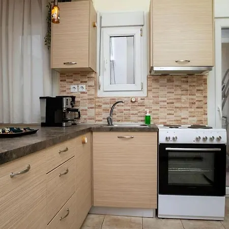 Cityscape Apartment *